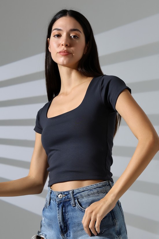 21804  KADIN KISA KOL FULL LYC RİB KOMPAKT PENYE TULUM KOL KARE YAKA BADY 