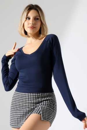 21948 KADIN  UZUN KOL  GENİŞ V YAKA FULL LYC RİBANA TSHIRT 