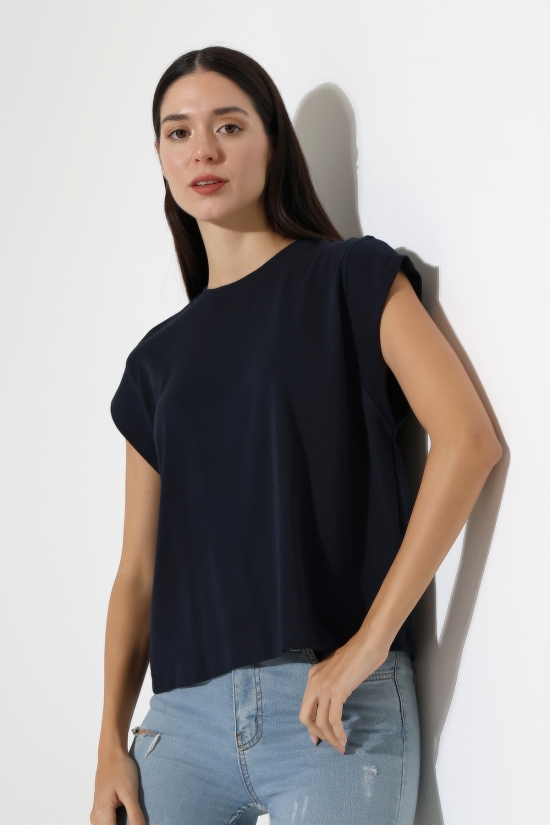 22031  KADIN PENYE COMP  RİB  KOLEVİ VE YAKASI KAŞGORSE GARNİLİ  BİSİKLET YAKA TSHIRT