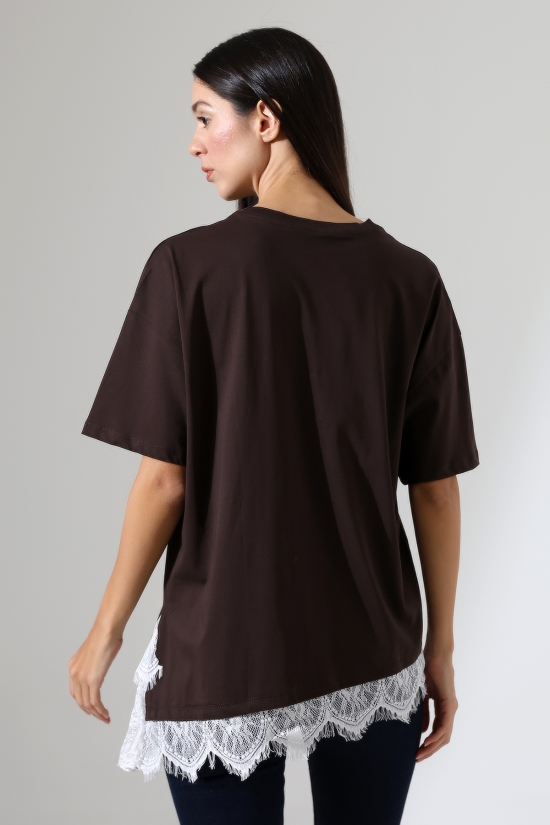 22288 KADIN ETEĞİ EĞİK VE DANTELLİ VE YIRTMAÇLI OVERSİZE KISA KOL TSHIRT 