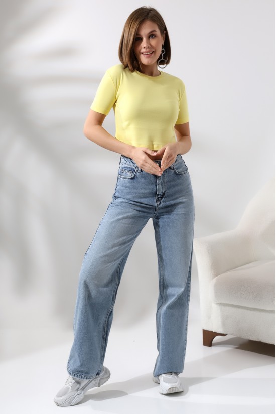 21560 KADIN PENYE COMP LİKRASIZ RİB PAMUKLU BİSİKLET YAKA CROP TSHIRT 21560 KADIN PENYE COMP LİKRASIZ RİB PAMUKLU BİSİKLET YAKA CROP TSHIRT