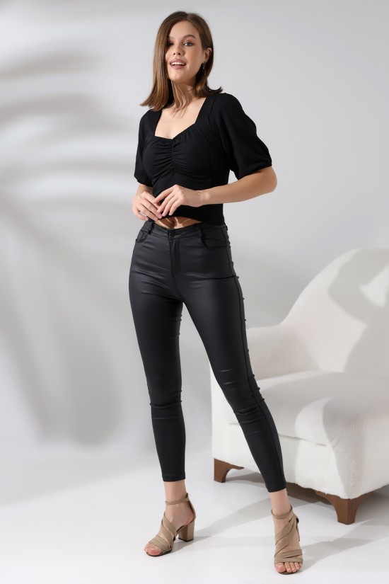 21121 BAYAN BÜRÜMCÜK ÖNARKA KARE YAKA BALON YARIM KOLUCU LAST.TSHIRT