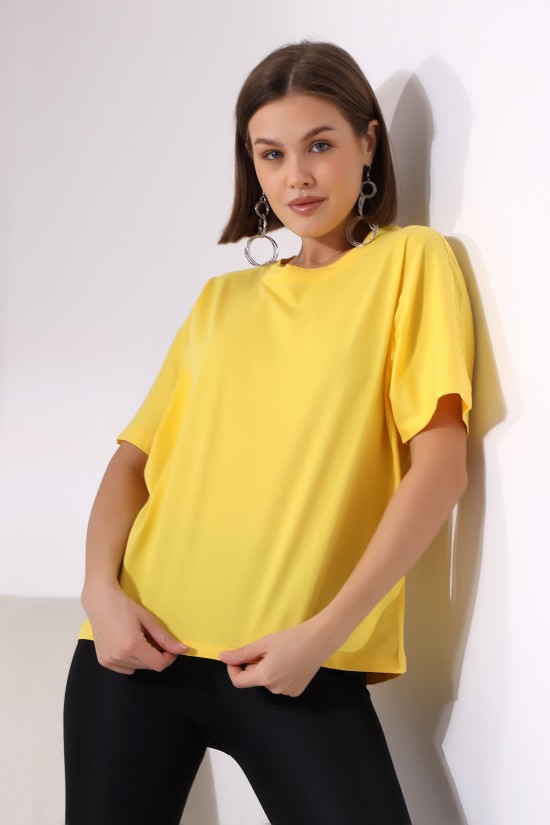 21571 BAYAN KISA KOLU BEDENDE YARASA KOL PAMUKLU SALAŞ TSHIRT 21571 BAYAN KISA KOLU BEDENDE YARASA KOL PAMUKLU SALAŞ TSHIRT