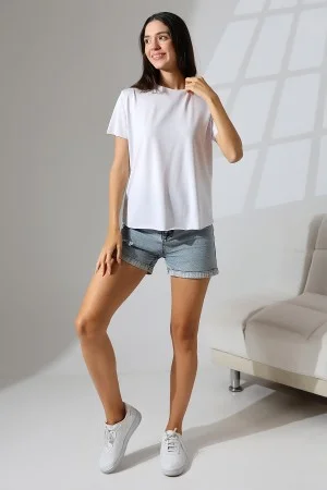 21638 KADIN MİKROPOLY GENİŞ BİSİKLET YAKA KISA KOLU VE ETEĞİ DİKİŞSİZ MİKROFAY TSHIRT 21638 KADIN MİKROPOLY GENİŞ BİSİKLET YAKA KISA KOLU VE ETEĞİ DİKİŞSİZ MİKROFAY TSHIRT