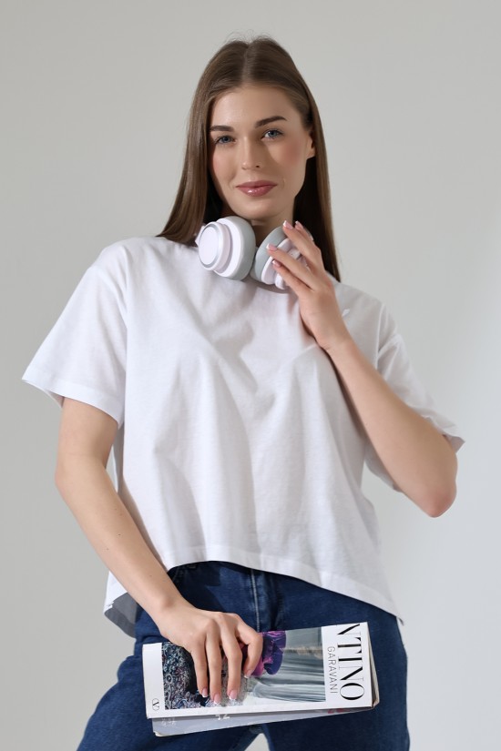 21929 KADIN KISA KOL GENİŞ VE YANLARI YIRTMAÇLI ARKASI OVAL BİSİKLET YAKA TSHIRT 21929 KADIN KISA KOL GENİŞ VE YANLARI YIRTMAÇLI ARKASI OVAL BİSİKLET YAKA TSHIRT