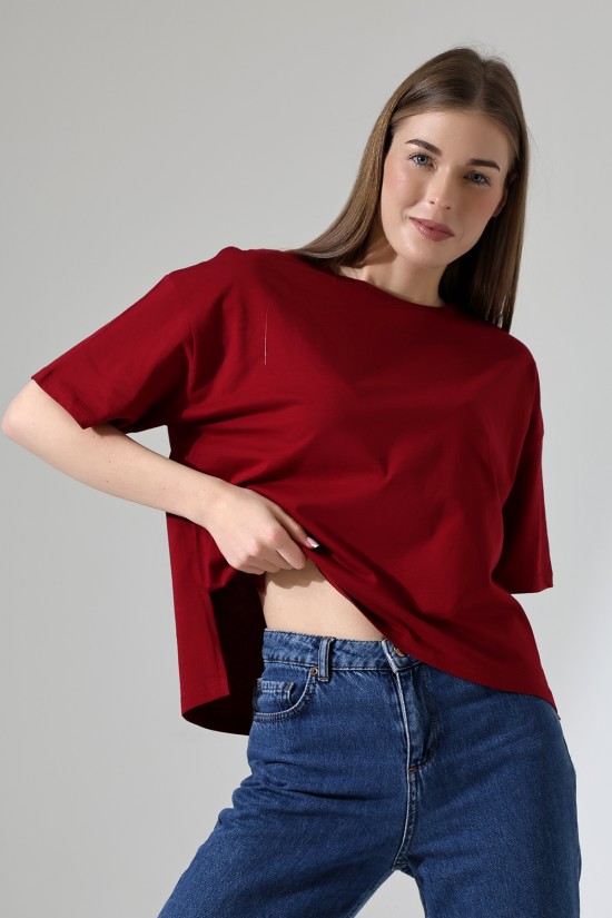 21929 KADIN KISA KOL GENİŞ VE YANLARI YIRTMAÇLI ARKASI OVAL BİSİKLET YAKA TSHIRT