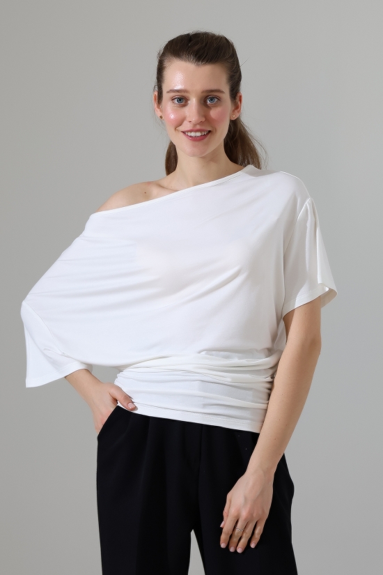 22273 KADIN KAYIK YAKA VORTFULL LYCVSK KISA KOL YARASA KESİM KISAKOL YANLARI BÜZGÜLÜ TSHIRT 