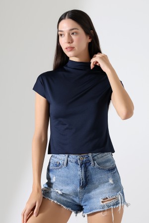 22002 KADIN FULL LYC MİKRO KENDİLİĞİNDEN DİK YAKASI KOLU ETEĞİ DİKİŞSİZ KOLU BEDENDE TSHIRT 22002 KADIN FULL LYC MİKRO KENDİLİĞİNDEN DİK YAKASI KOLU ETEĞİ DİKİŞSİZ KOLU BEDENDE TSHIRT