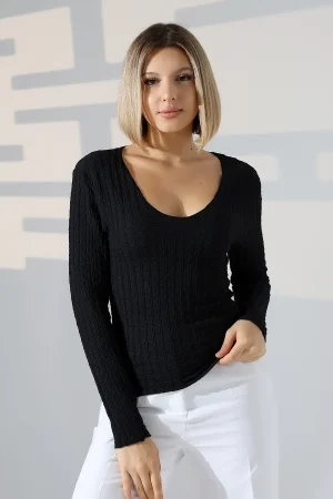 22111 KADIN JAKARLI VİYANA UZUN KOL V YAKA TSHIRT