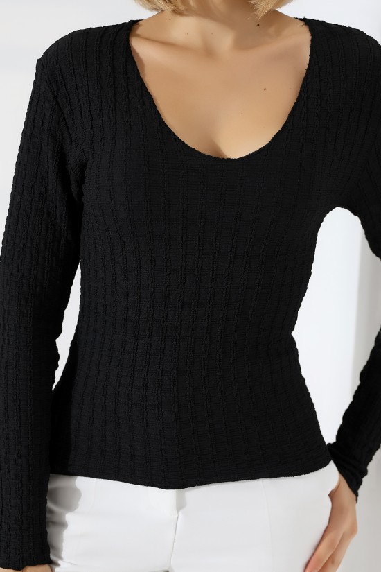 22111 KADIN JAKARLI VİYANA UZUN KOL V YAKA TSHIRT 22111 KADIN JAKARLI VİYANA UZUN KOL V YAKA TSHIRT