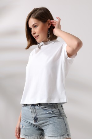 19588 KADIN DİK YAKA KISA KOLU BEDENDE PAMUKLU KISA TSHIRT