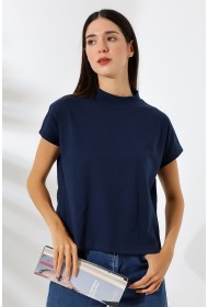 19588 KADIN DİK YAKA KISA KOLU BEDENDE PAMUKLU KISA TSHIRT