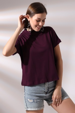 19588 KADIN DİK YAKA KISA KOLU BEDENDE PAMUKLU KISA TSHIRT 19588 KADIN DİK YAKA KISA KOLU BEDENDE PAMUKLU KISA TSHIRT
