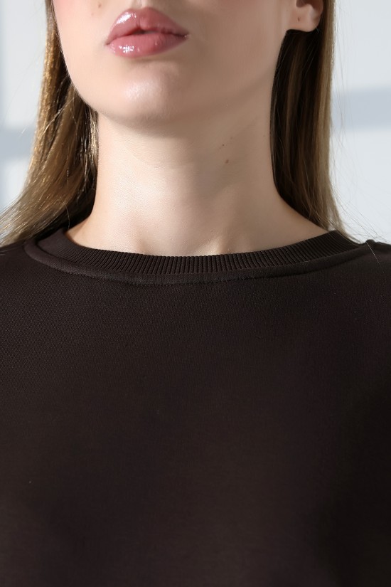 21614 KADIN 3 İP PENYE KOMPAKT ŞARDONLU GENİŞ VE KISA BİSİKLET YAKA SWEATSHIRT 21614 KADIN 3 İP PENYE KOMPAKT ŞARDONLU GENİŞ VE KISA BİSİKLET YAKA SWEATSHIRT