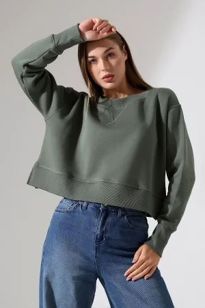 21925 KADIN 3 İP PENYE KOMPAKT ŞARDONLU YÜKSEK KAŞG YAKA ALTI ÜÇGEN  KARYOKALI  YANLARI YIRTMAÇLI I GENİŞ   SWEATSHIRT