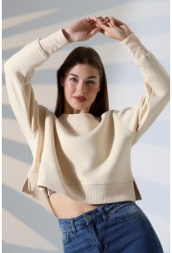 21925 KADIN 3 İP PENYE KOMPAKT ŞARDONLU YÜKSEK KAŞG YAKA ALTI ÜÇGEN  KARYOKALI  YANLARI YIRTMAÇLI I GENİŞ   SWEATSHIRT