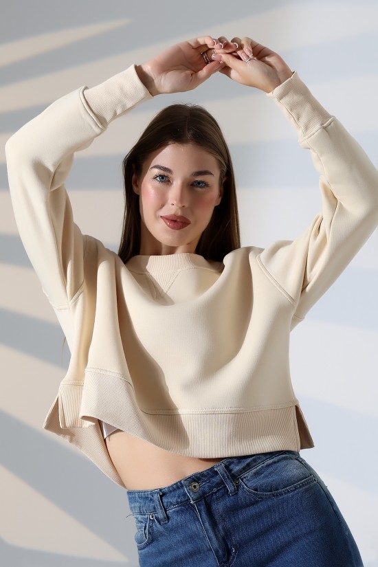 21925 KADIN 3 İP PENYE KOMPAKT ŞARDONLU YÜKSEK KAŞG YAKA ALTI ÜÇGEN KARYOKALI YANLARI YIRTMAÇLI I GENİŞ SWEATSHIRT 21925 KADIN 3 İP PENYE KOMPAKT ŞARDONLU YÜKSEK KAŞG YAKA ALTI ÜÇGEN KARYOKALI YANLARI YIRTMAÇLI I GENİŞ SWEATSHIRT