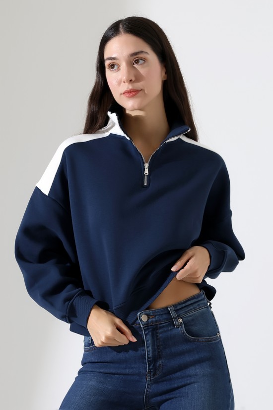 21963 KADIN 3 İP FERMUARLI KAMYONÖR GÖMLEK YAKA OMUZLARI VE YAKA GARNİLİ SALAŞ YANLARI KUPLU GENİŞ SWETSHIRT