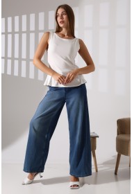 22070  KADIN KAYIK YAKA FULL LYC RİBANA YANLARI KUPLU PARÇALI ETEĞİ VOLANLI KOLSUZ TSHIRT 