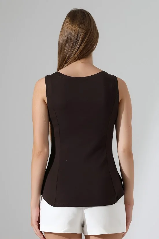 22070 KADIN KAYIK YAKA FULL LYC RİBANA YANLARI KUPLU PARÇALI ETEĞİ VOLANLI KOLSUZ TSHIRT 22070 KADIN KAYIK YAKA FULL LYC RİBANA YANLARI KUPLU PARÇALI ETEĞİ VOLANLI KOLSUZ TSHIRT