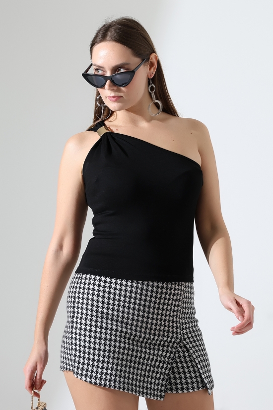 22116 KADIN DOUBLEFACE YUMUŞAK DOKU TEK ASKISINDA METAL SÜS KAPAK TEK ASKILI ATLET