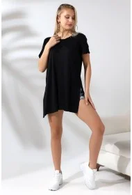 19598 KADIN KISA KOL KATLAMA. YANL YARI DİKİŞSİZ VE YIRTM.VSK BİSİKLET YAKA TUNİK TSHIRT