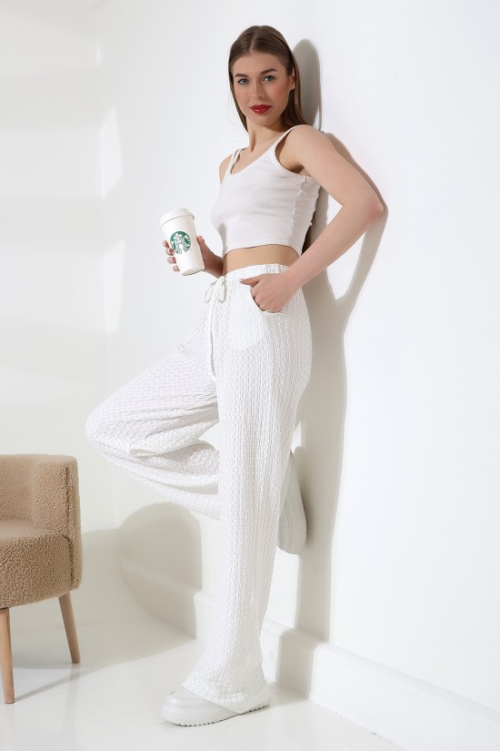 21959 KADIN JAKARLI KUMAŞ CEPLİ İNCE BELLASTİKLİ PAÇASI AÇIK SALAŞ PANTOLON 21959 KADIN JAKARLI KUMAŞ CEPLİ İNCE BELLASTİKLİ PAÇASI AÇIK SALAŞ PANTOLON