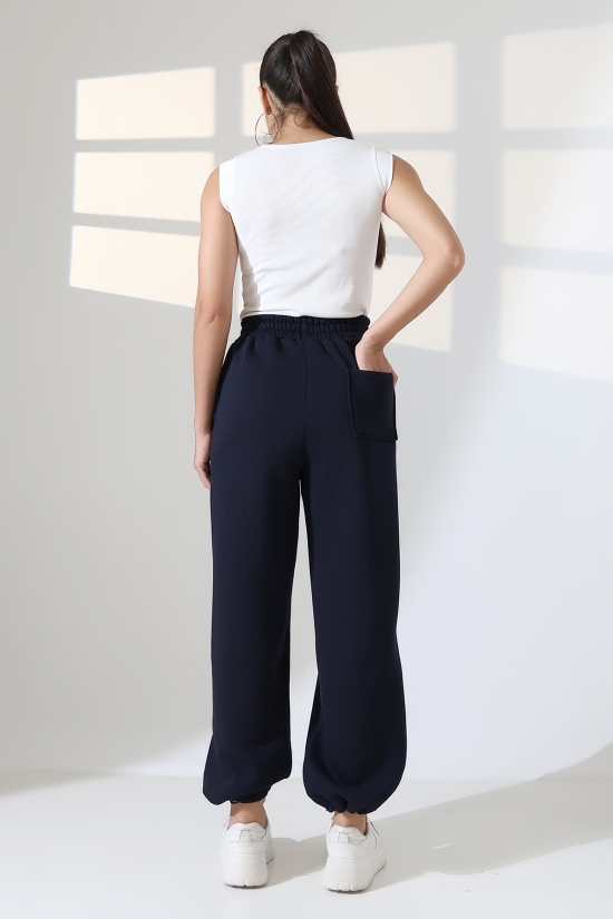 22135 KADIN 3 İP PENYE KOMPAKT ŞARDONLU ARKA TEK CEPLİ ÖNÜ PATLI PAÇASI AÇIK LASTİK AYAR BÜZGÜLÜ EŞOFMAN PANTOLON 