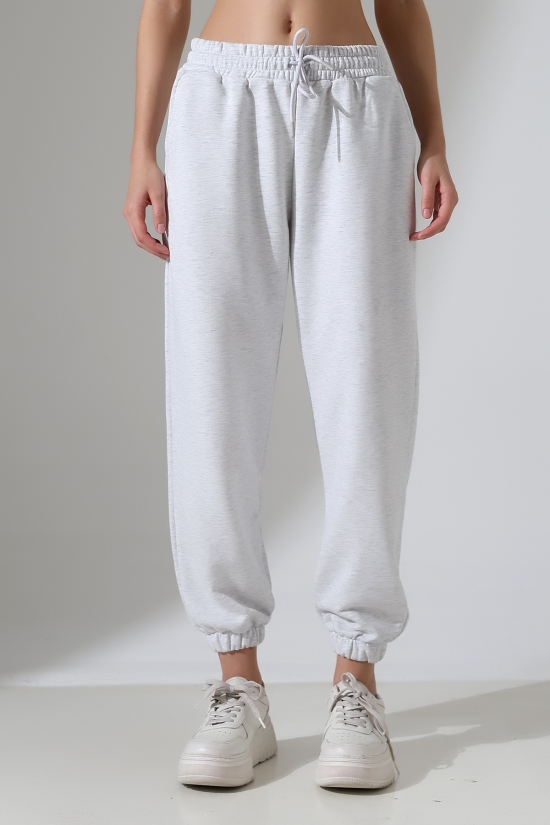 22169 KADIN DİAGONEL ŞARDONSUZ 3 İP PENYE KOMPAKT PAÇASI LASTİKLİ EŞOFMAN PANTOLON 22169 KADIN DİAGONEL ŞARDONSUZ 3 İP PENYE KOMPAKT PAÇASI LASTİKLİ EŞOFMAN PANTOLON