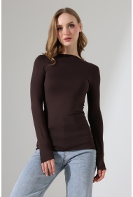 22199 KADIN OVERLOK KAYIK YAKA UZUN KOL UÇLARI VE ETEĞİ OVERLOKLU FULL LYC VİSKON BLUZ 